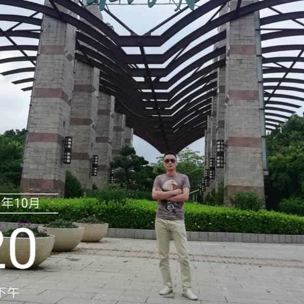 40岁岁四川单身帅哥 - 黄南吉缘网