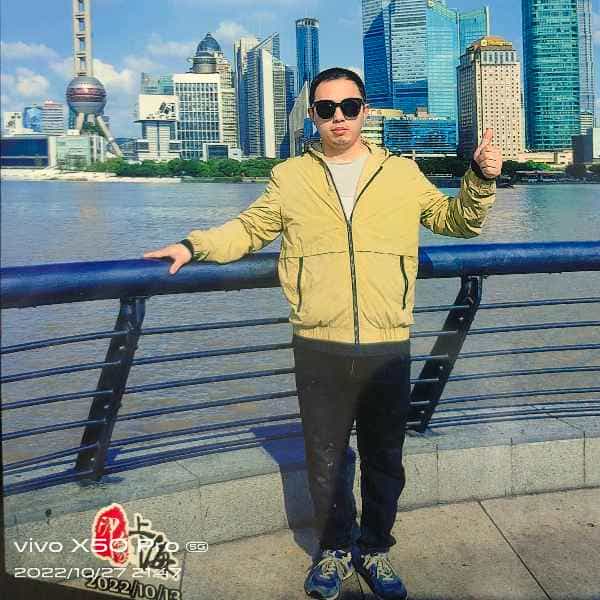 34岁岁江苏单身帅哥 - 黄南吉缘网