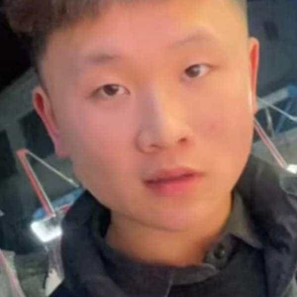 22岁岁河南单身帅哥 - 黄南吉缘网