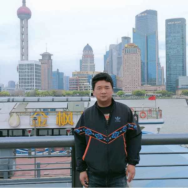 28岁岁云南单身帅哥 - 黄南吉缘网
