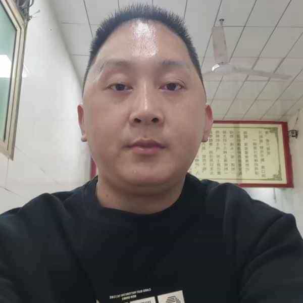 37岁岁陕西单身帅哥 - 黄南吉缘网