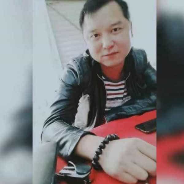 40岁岁湖南单身帅哥 - 黄南吉缘网