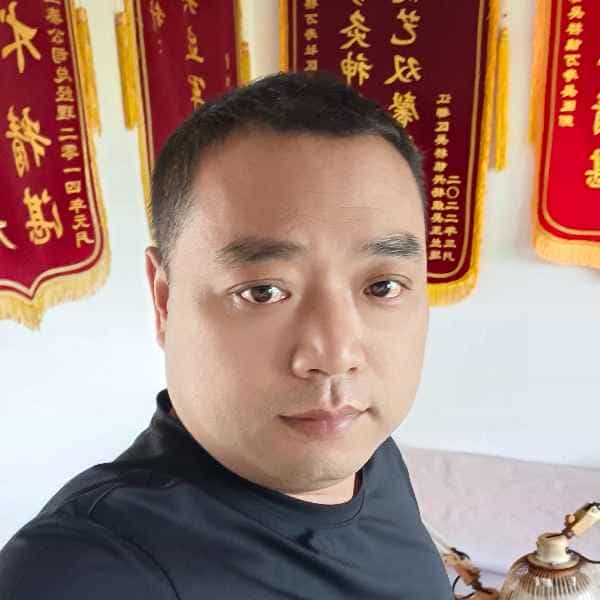 44岁岁江苏单身帅哥 - 黄南吉缘网