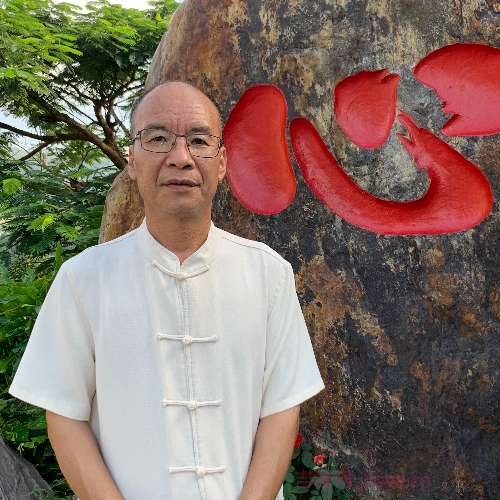 60岁岁广东单身帅哥 - 黄南吉缘网