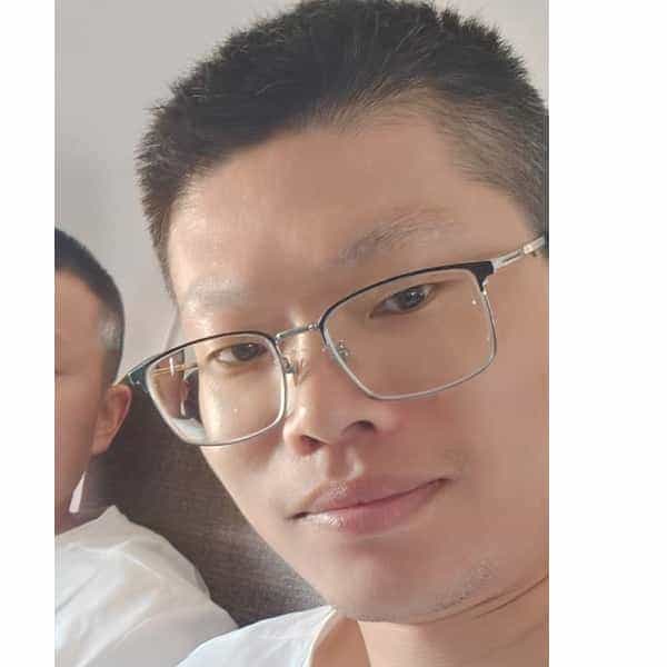 39岁岁江苏单身帅哥 - 黄南吉缘网