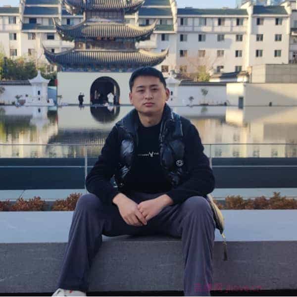 31岁岁湖北单身帅哥 - 黄南吉缘网